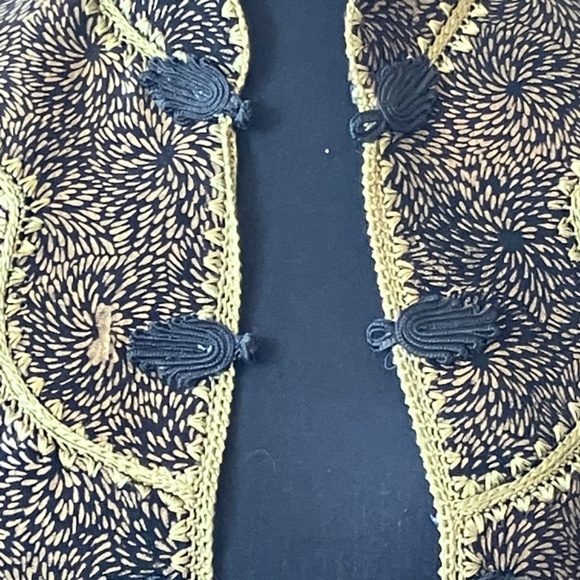 Vintage, black, green and gold leather vest - Picture 4 of 7